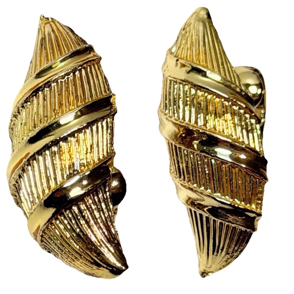 Vintage Coro Gold Seashell Clip Earrings Summer Nautical Coastal Earrings